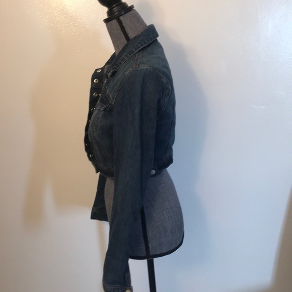 Cropped style jean jacket - Picture 5 of 8
